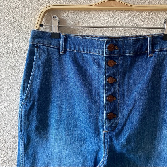 Tapered Jeans in Eastgate Wash: Button-Front Edition - Picture 7 of 10